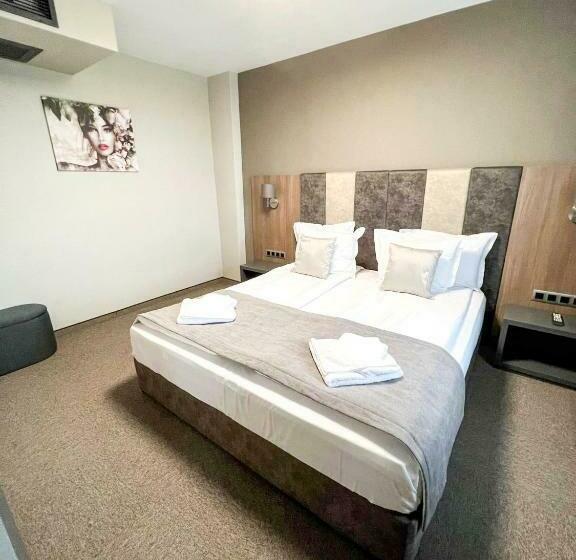 1ベッドルームアパートメント, Complex Jitomir