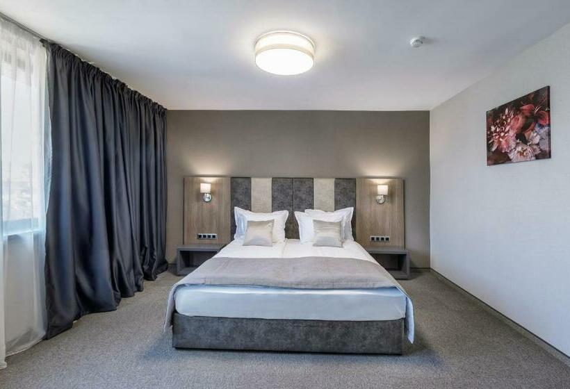 デラックスルーム, Complex Jitomir