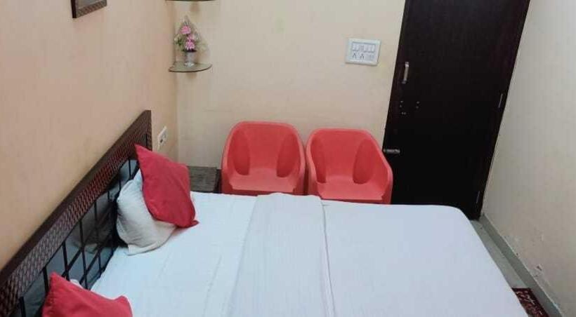 غرفة كلاسيكية ثلاثية, Oyo 24714 Leela S Guest House