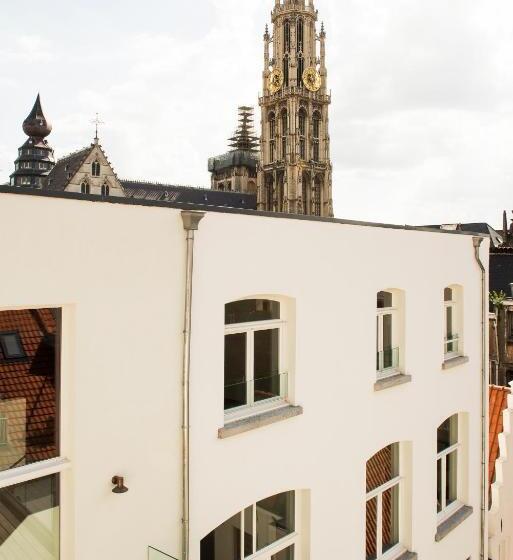 جناح دوبلكس, Riga