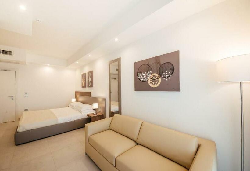 غرفة قياسية رباعية, Grieco Business & Spa