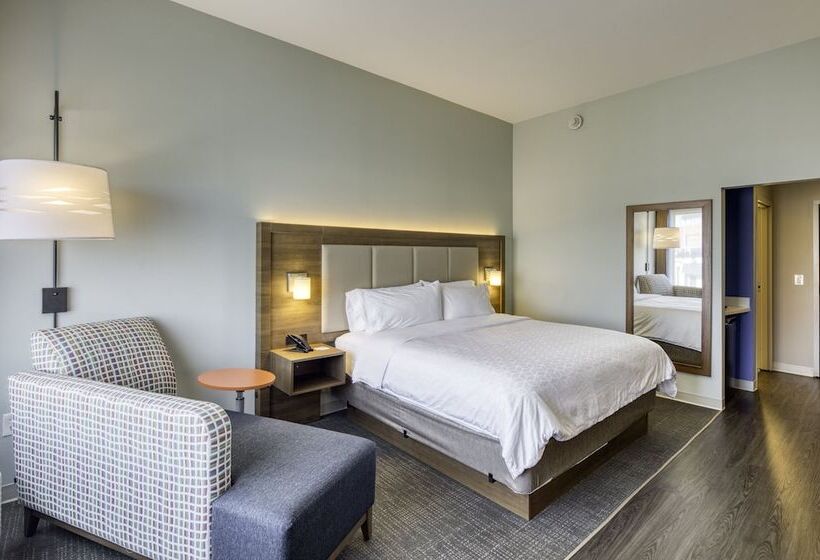 标准间带双人床, Holiday Inn Express & Suites   Charlotte   South End, An Ihg