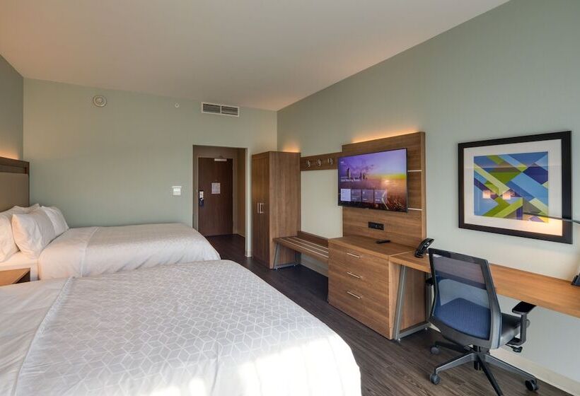 Номер Стандарт 2 Двуспальные Кровати, Holiday Inn Express & Suites Charlotte South End, An Ihg