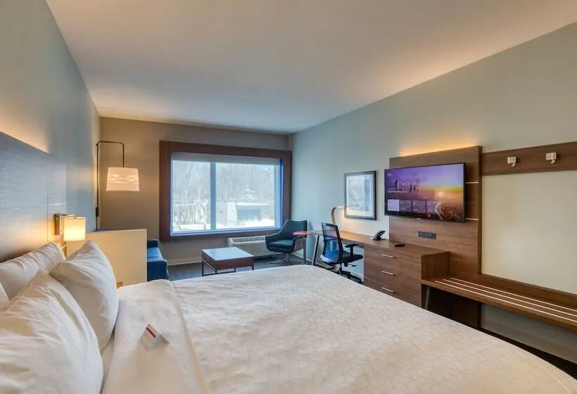 スイート, Holiday Inn Express & Suites   Charlotte   South End, An Ihg