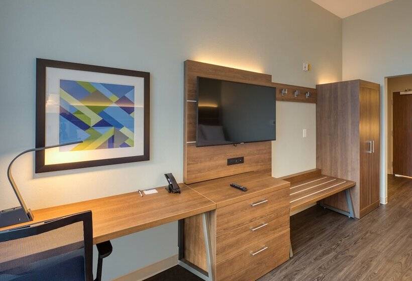 Quarto Estandar Cama Casal, Holiday Inn Express & Suites   Charlotte   South End, An Ihg