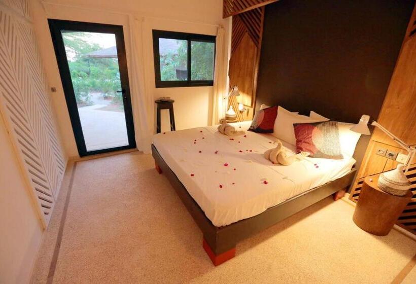 Standard Haveudsigt, Les Manguiers De Guéréo