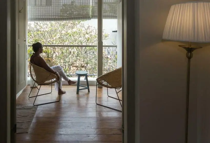 اتاق لوکس با بالکن, Prana Home