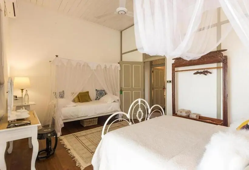اتاق استاندارد سه تخته با بالکن, Prana Home