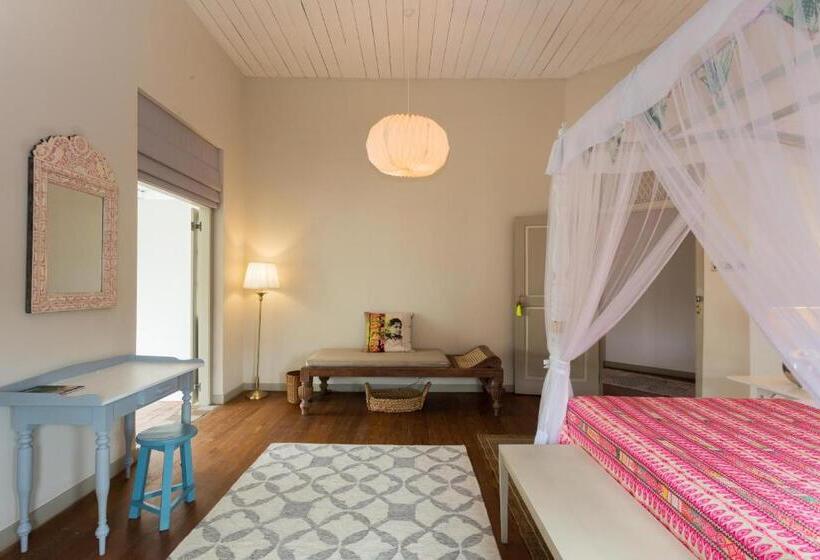 Номер Deluxe с Балконом, Prana Home