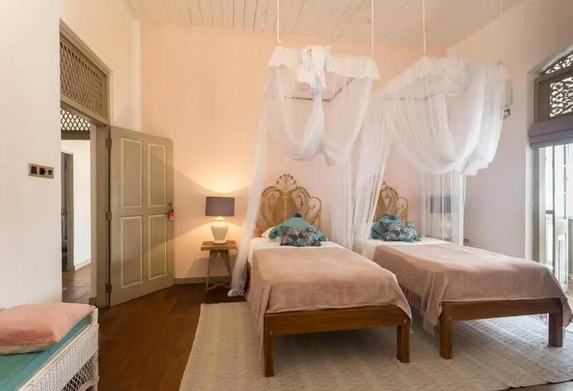 اتاق استاندارد با بالکن, Prana Home
