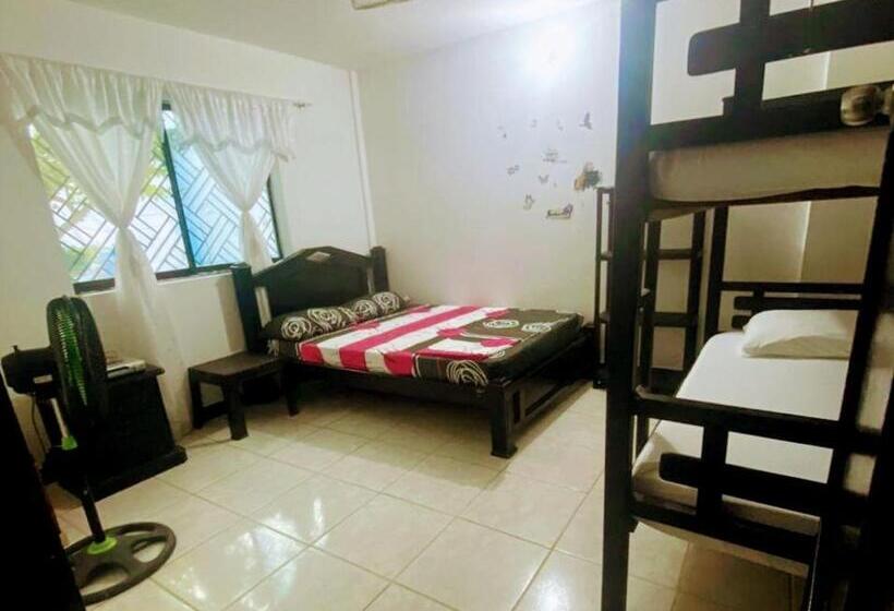 חדר משפחתי חדר אמבטיה משותף, Oasis De Tolú