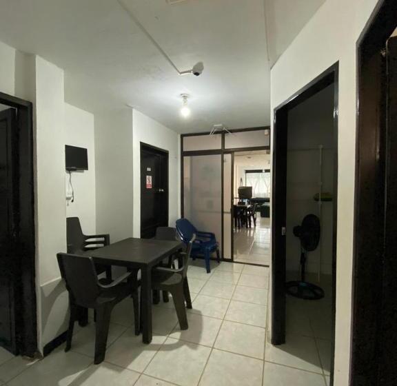 חדר משפחתי חדר אמבטיה משותף, Oasis De Tolú