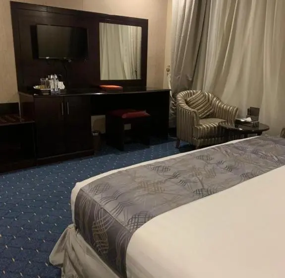 سوییت جونیور, Al Maali Hotel Jazan
