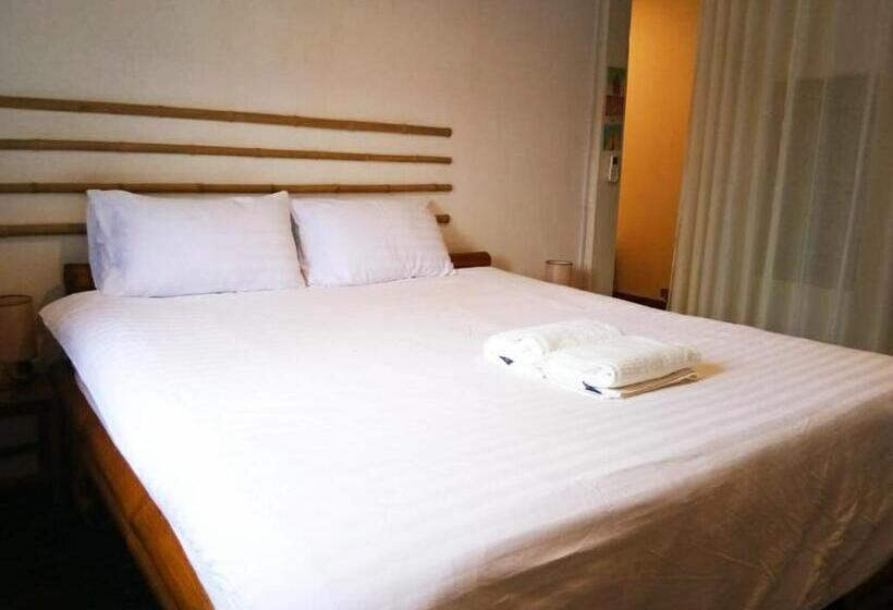 غرفة قياسية ثلاثية, Vanpila