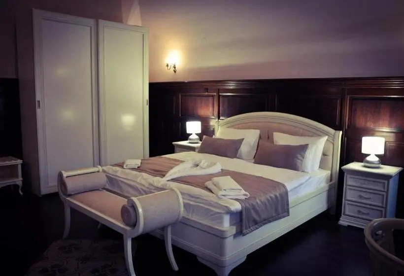 اتاق سوپریور سه تخته, Belga Boutique Panzió