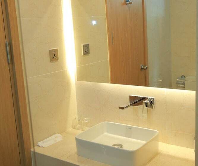 اتاق سوپریور سه تخته, Gold Boutique Hotel Danang