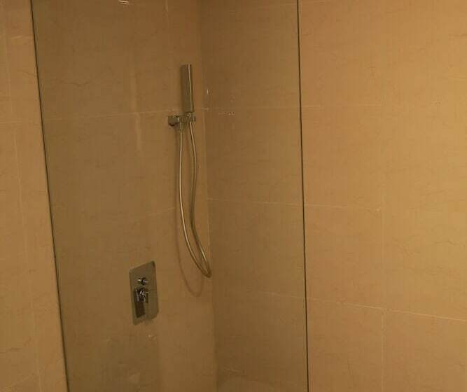 اتاق سه نفره دلوکس با چشمانداز دریا, Gold Boutique Hotel Danang