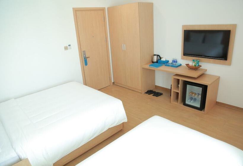 اتاق سه نفره دلوکس با چشمانداز دریا, Gold Boutique Hotel Danang