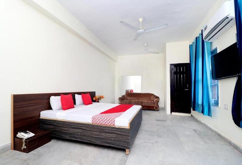 三人经典房间, Oyo 18570 Hotel Jazz