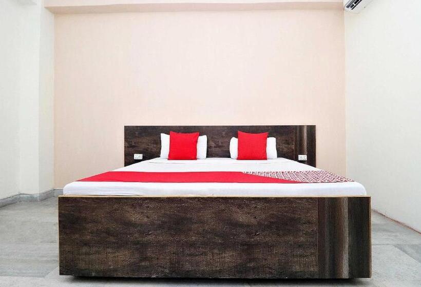 三人经典房间, Oyo 18570 Hotel Jazz