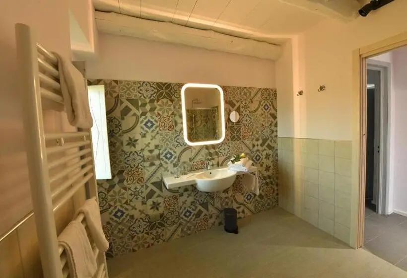 キングサイズベッドのスタンダードルーム, Antica Villa Cuneo Guest House B&b E Non Un Hotel A Cuneo