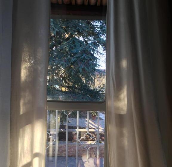 חדר אקונומי, Antica Villa Cuneo  Guest House   B&b E Non Un Hotel A Cuneo