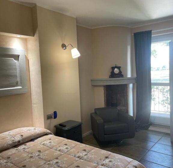 Номер Economy, Antica Villa Cuneo  Guest House   B&b E Non Un Hotel A Cuneo