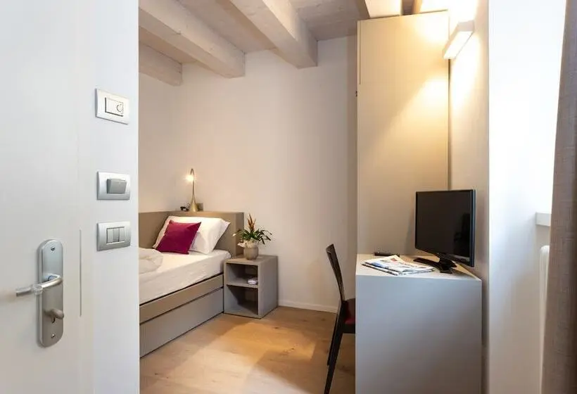 اتاق استاندارد یک نفره, Locanda Le Due Travi