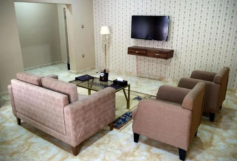 Deluxe Suite King Bed, Porto Golf Hotels