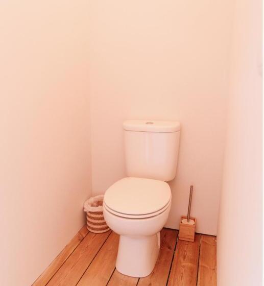 چادر با خدمات رفاهی استاندارد, Dreamsea Surf Guest House