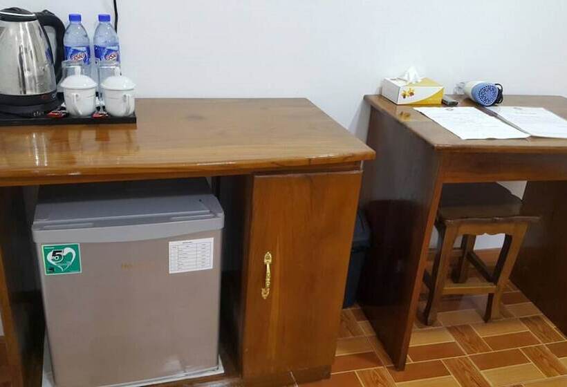 اتاق سوپریور, Golden Palace Hotel Hpa An