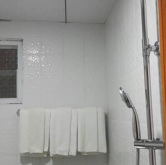 اتاق لوکس, Golden Palace Hotel Hpa An