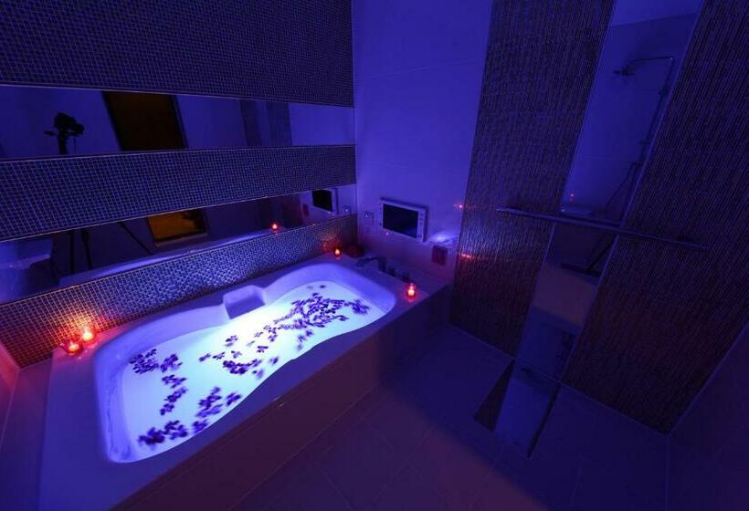 غرفة قياسية, Restay Koakuma