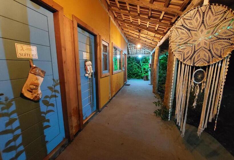 발코니가 있는 스위트, Pousada Jardim Do Buda   Café E Piscina
