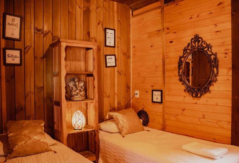 خانه 2 خوابه, Pousada Jardim Do Buda   Café E Piscina