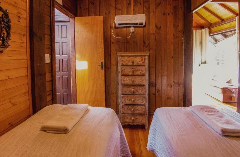 خانه 2 خوابه, Pousada Jardim Do Buda   Café E Piscina