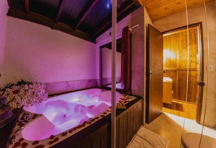 خانه 2 خوابه, Pousada Jardim Do Buda   Café E Piscina