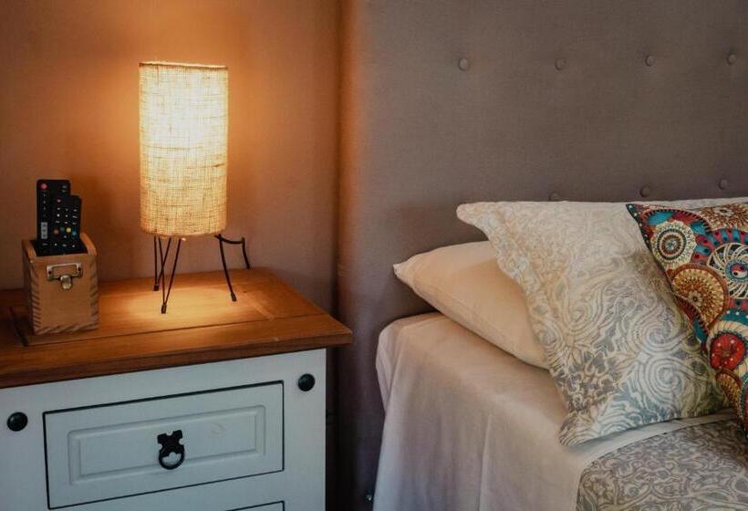 اتاق کلاسیک چهارنفره, Pousada Jardim Do Buda   Café E Piscina