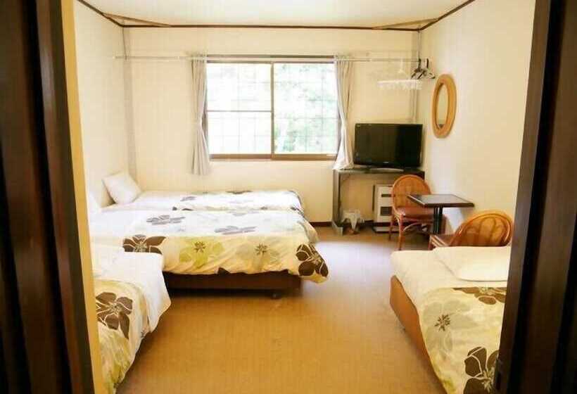 4인용 스탠다드 룸, Foxtrot Hakuba