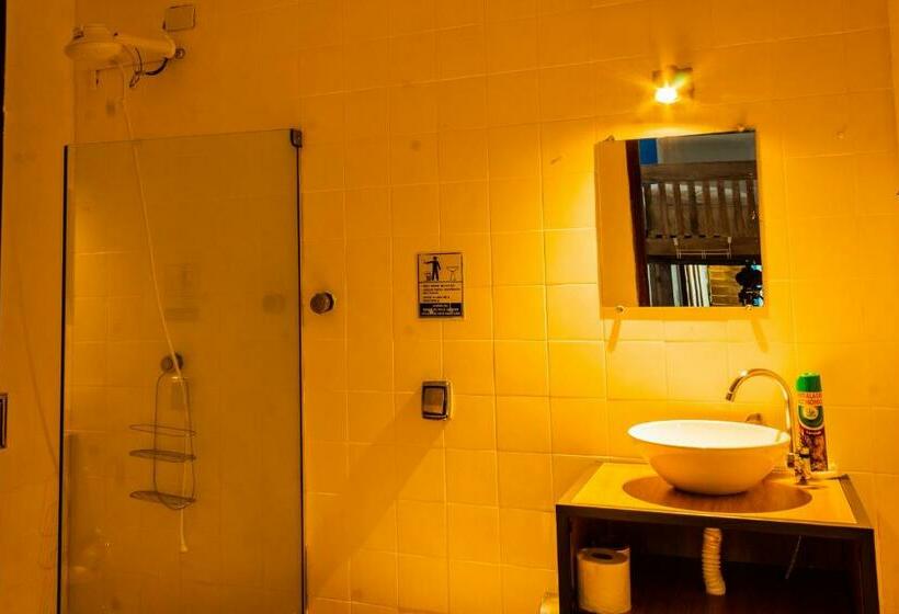 Aile Odası, Flow Hostel Juquehy