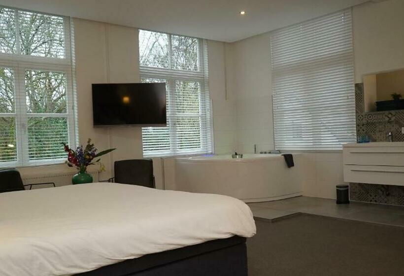 带大床的套房, Hoevevoorde