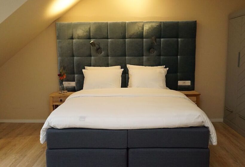 豪华房间, Hoevevoorde