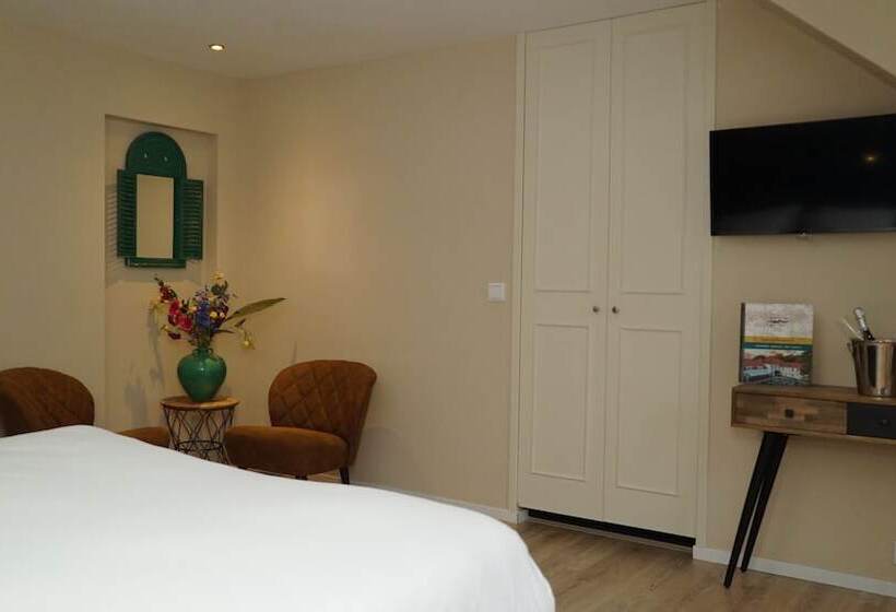 豪华房间, Hoevevoorde