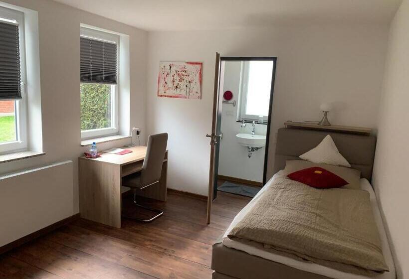 غرفة قياسية فردية, Stegmann's Hof