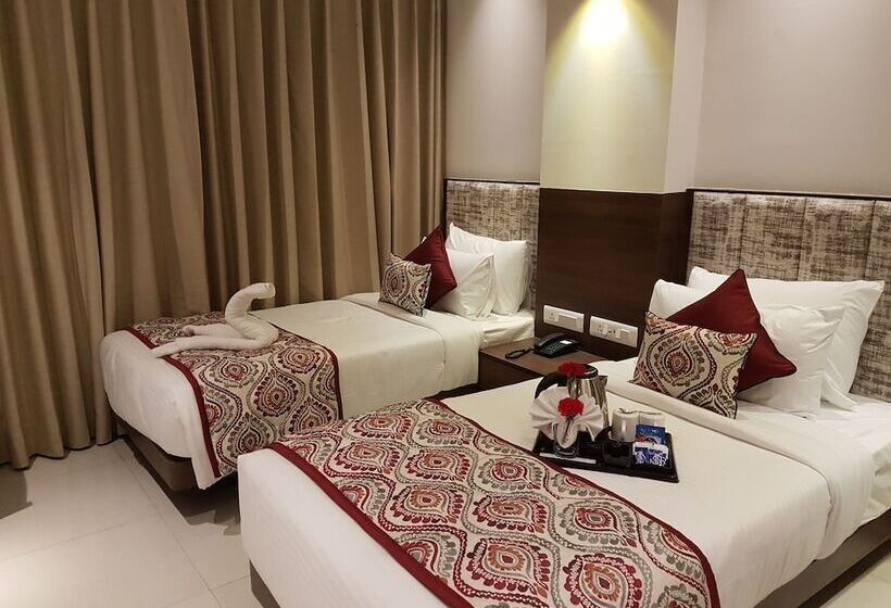 Quarto Deluxe, Sumaditya