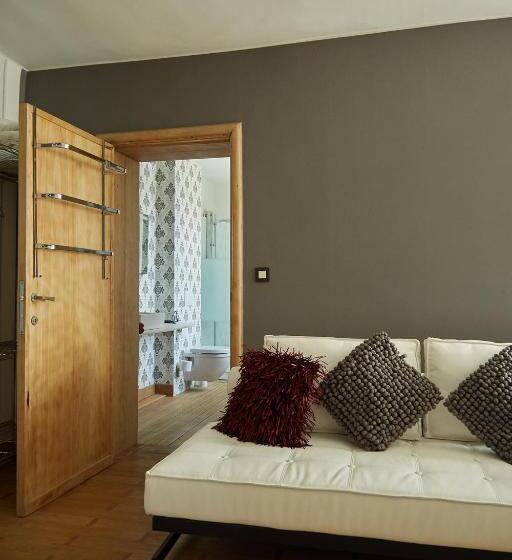 חדר דלוקס, Focus Boutique