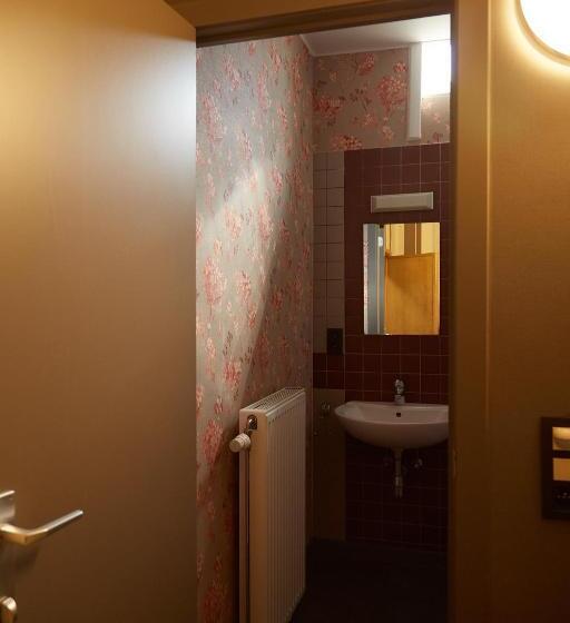 דירת חדר, Focus Boutique