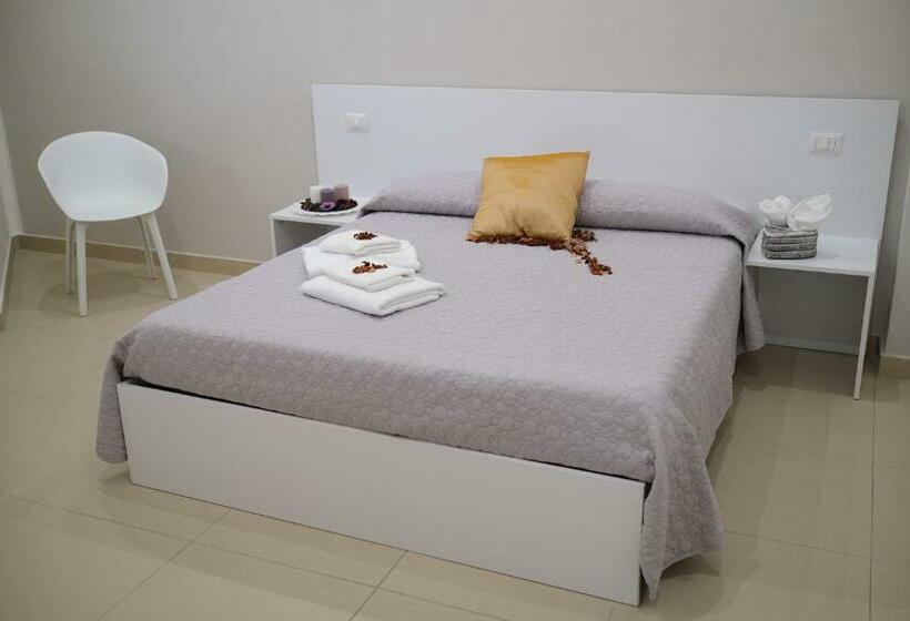 Номер Стандарт, Hoa Suites