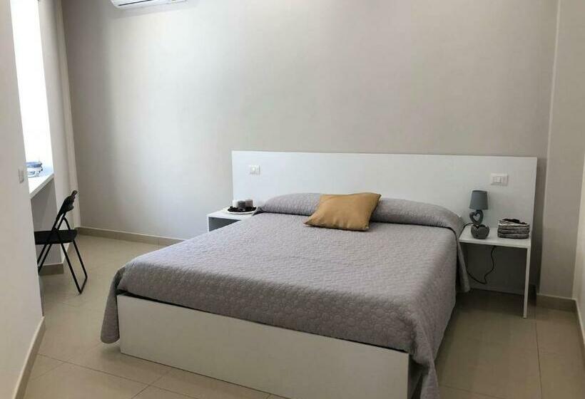 Номер Стандарт, Hoa Suites