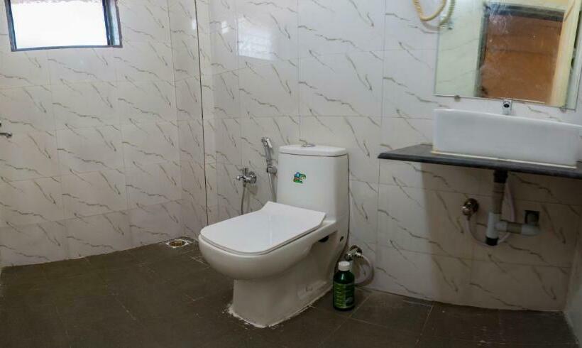 غرفة قياسية سرير كينج, Mango Valley Resort Ganpatipule